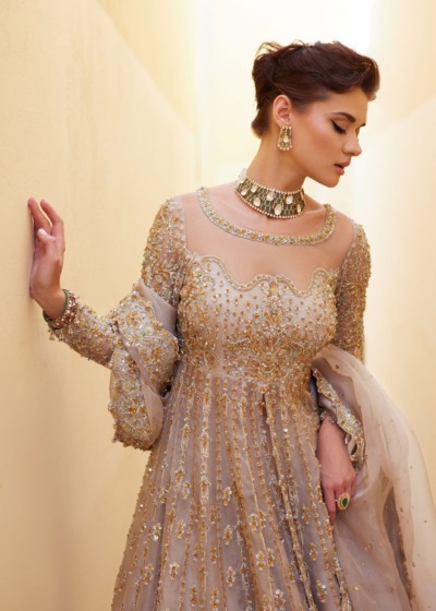 Elegant Pakistani Ivory Bridal Gown with Lehenga - Image 3