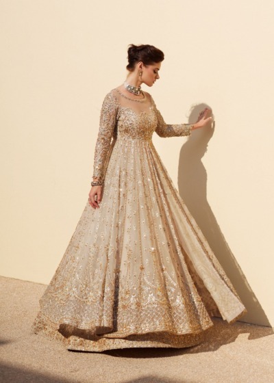 Elegant Pakistani Ivory Bridal Gown with Lehenga - Image 5