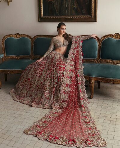 Indian Bridal Lehenga Choli in Red - Image 5