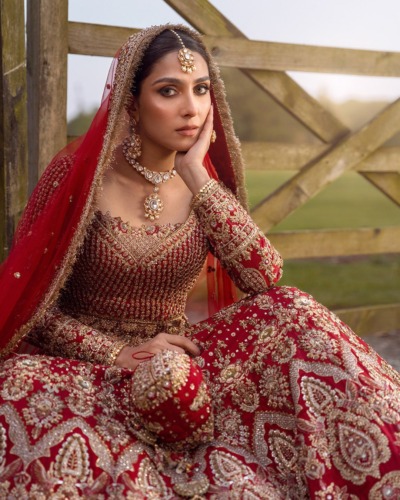 Luxury Pakistani Raw Silk Bridal Lehenga Choli - Image 5