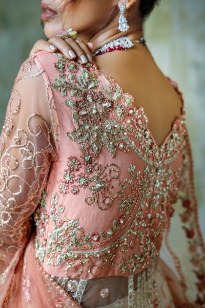 Pakistani Wedding Cream Peach Net Pishwas Lehenga - Image 9