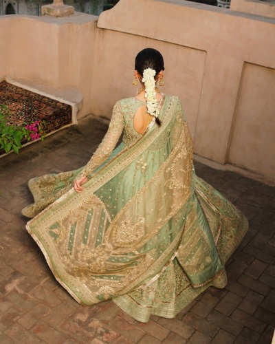 Pakistani Wedding Pishwas in Luxurious Raw Silk - Image 5