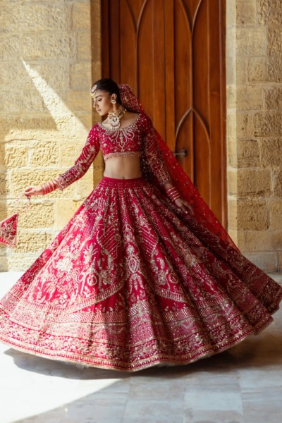 Traditional Indian Bridal Lehenga Choli Wedding Outfit - Image 6