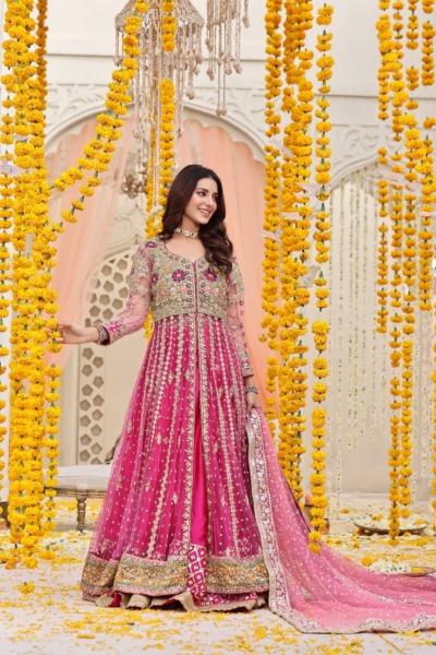 Traditional Mehndi Dress in Pishwas Frock Lehenga - Image 4