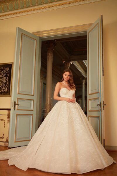 White Princess-Style Embellished Bridal Gown - Image 4