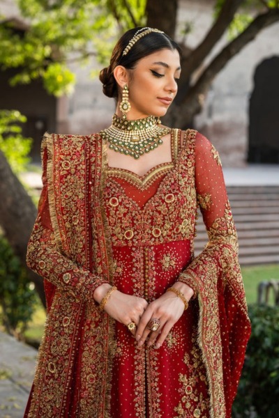 Traditional Red Bridal Open Kameez and Lehenga Outfit - Image 3