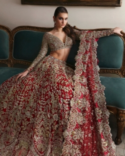 Indian Bridal Lehenga Choli in Red