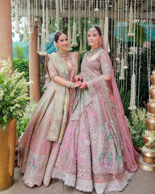 Luxurious Bridal Pastel Pink Lehenga Choli Wedding Outfit - Image 4