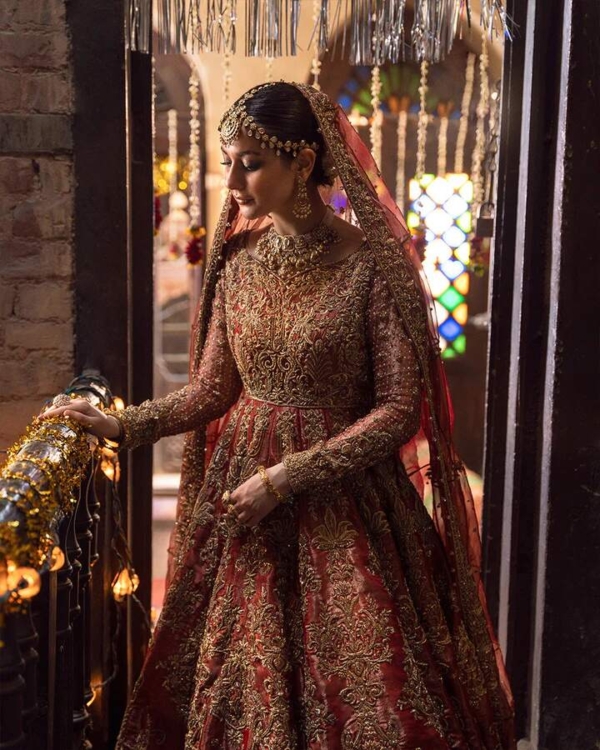 Pakistani Bridal Dress Red Pishwas Gown And Lehenga Style - Image 3