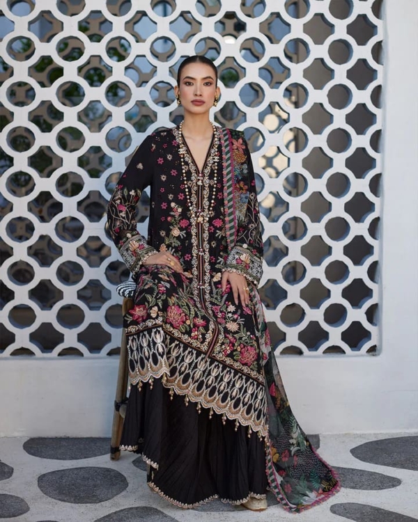 Pakistani Party Black Floral Long Kameez - Image 2