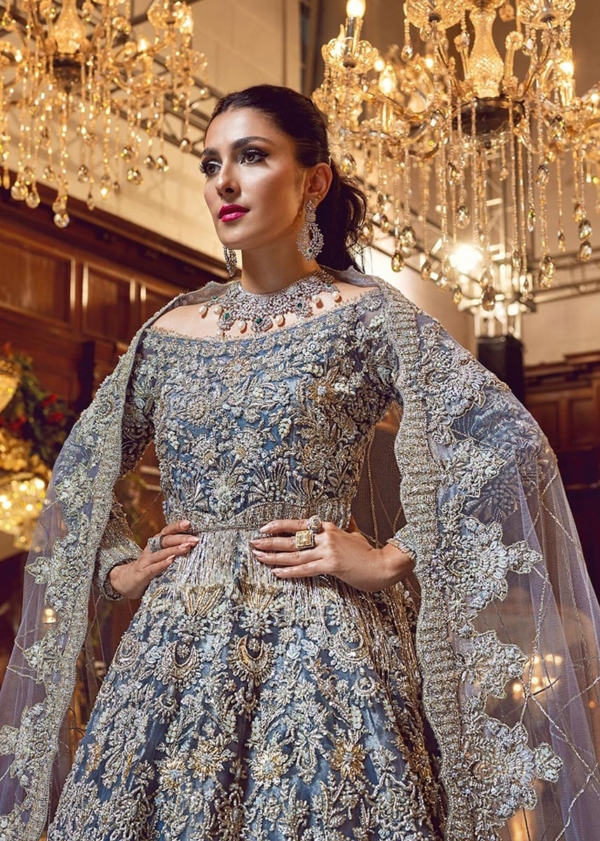 Pakistani Bridal Azure Blue Pishwas Lehenga - Image 3