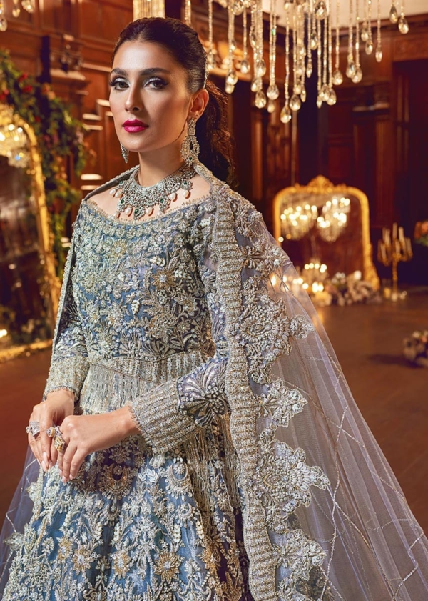 Pakistani Bridal Azure Blue Pishwas Lehenga - Image 4