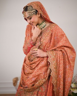 Pakistani Coral Color Kalidaar Farshi Lehenga