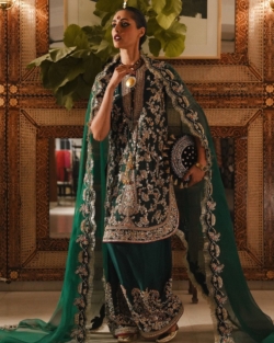 Pakistani Emerald Green Wedding Salwar Kameez