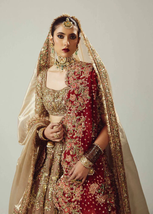 Brilliant Bridal Lehenga Choli With Maroon Dupatta For Wedding - Image 7