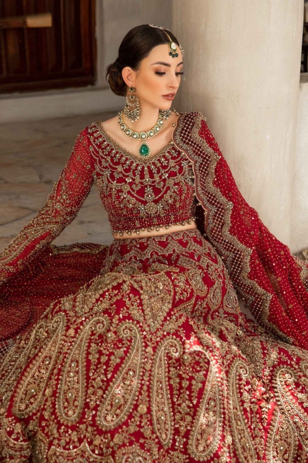 Traditional Pakistani Bridal Wear Red Lehenga Choli