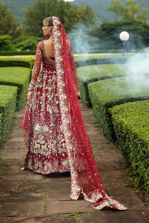 Pakistani Bridal Lehenga Shirt in Red - Image 2