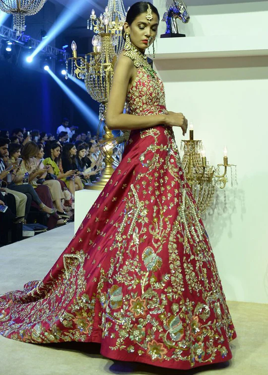 Regally Embellished Pakistani Bridal Lehnga Choli Set